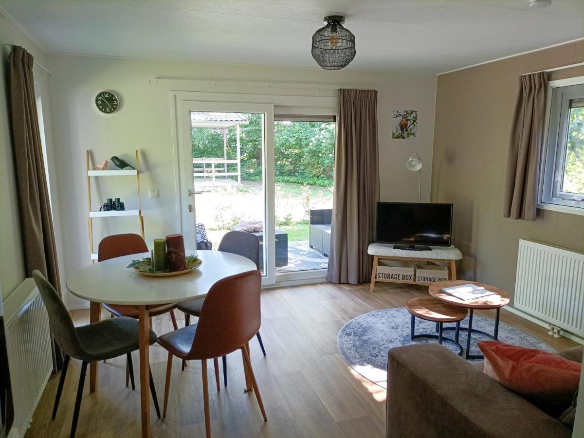 4P Chalet Tolve Met 4 Fietsen Vlakbij Natuurgebieden Drents Friese Wold, Fochteloerveen En Gevangenisdorp Veenhuizen Остервольде Экстерьер фото